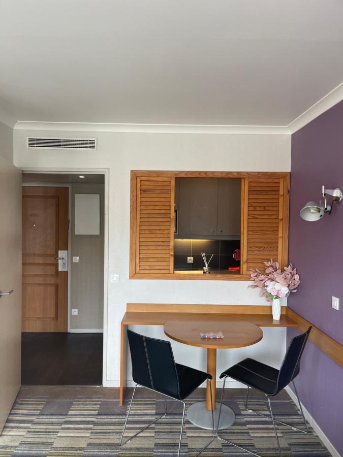 Dream Dwell Paris - Paris Expo Porte Versailles Beautiful Apartment With Balcony إسّي لي مولينو المظهر الخارجي الصورة